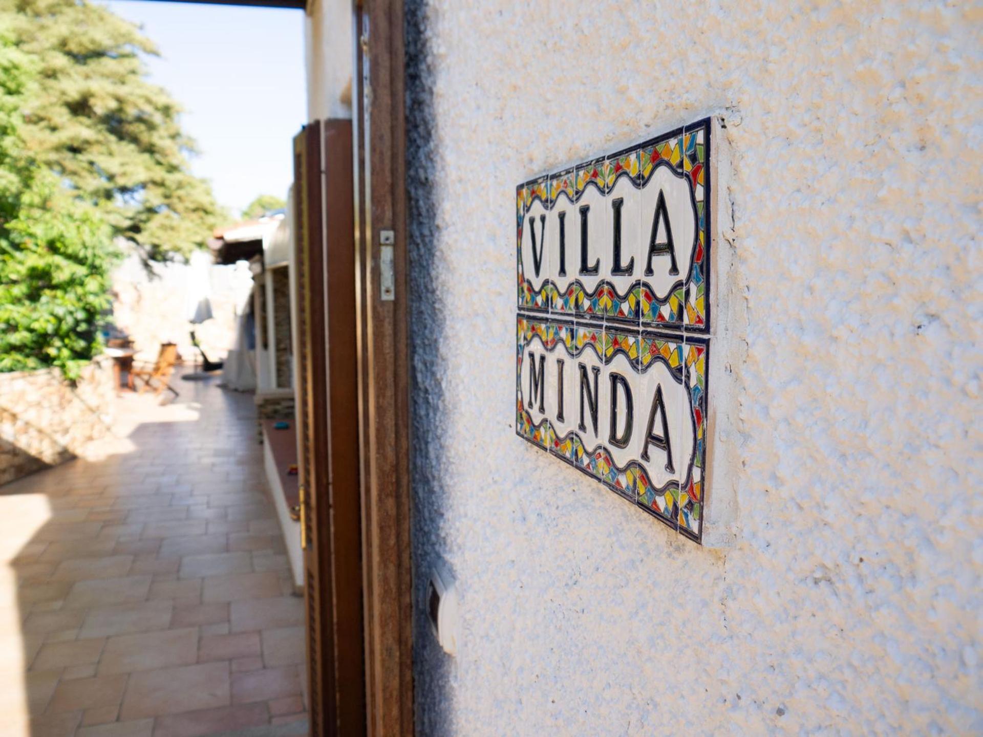Villa Minda Lodge & View San Teodoro  Exterior photo