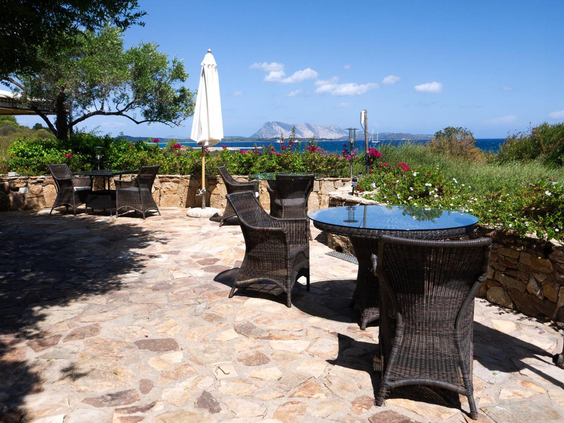 Villa Minda Lodge & View San Teodoro  Exterior photo